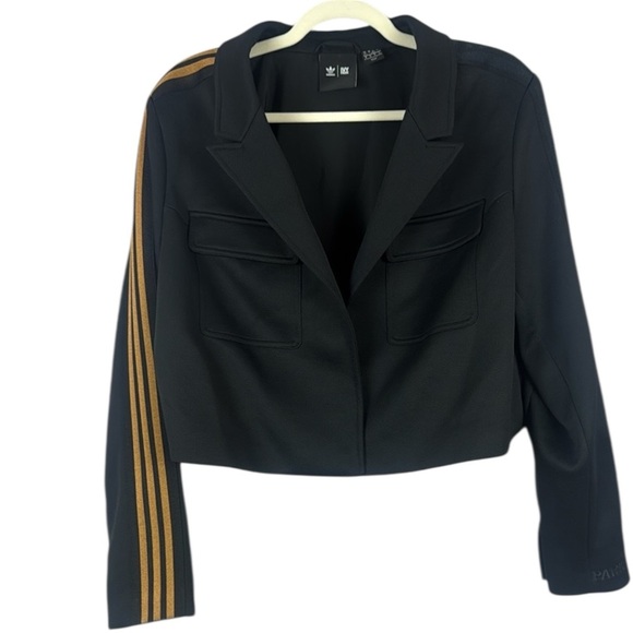 Adidas x Ivy Park Black and Gold Crop Suit Jacket Blazer Size 1X - Picture 2 of 15